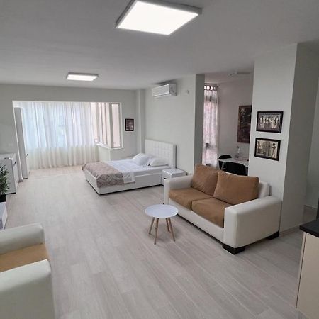 Home & Apartment In Tiranë Eksteriør bilde