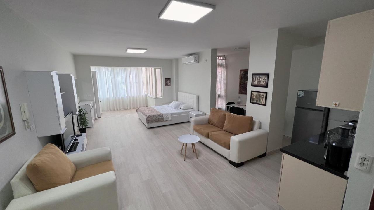 Home & Apartment In Tiranë Eksteriør bilde