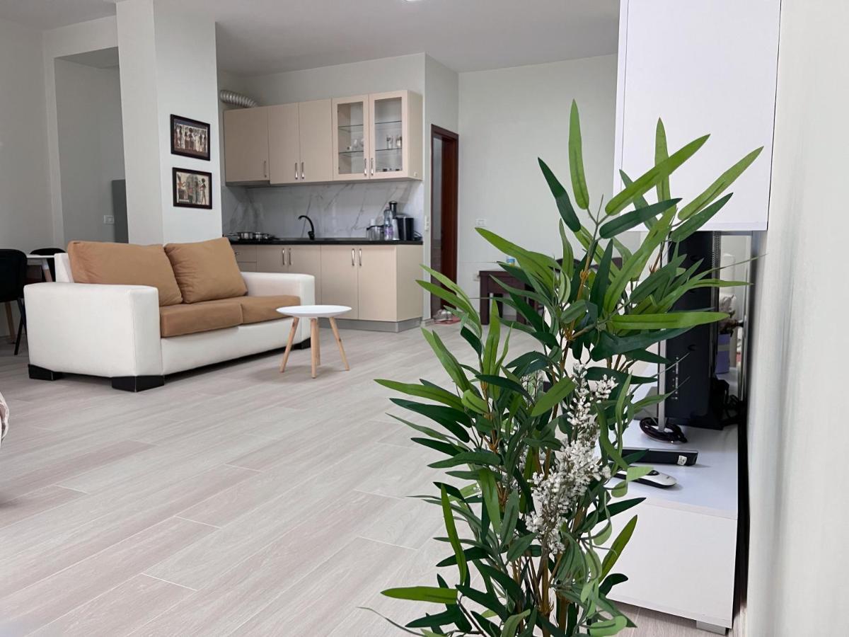 Home & Apartment In Tiranë Eksteriør bilde