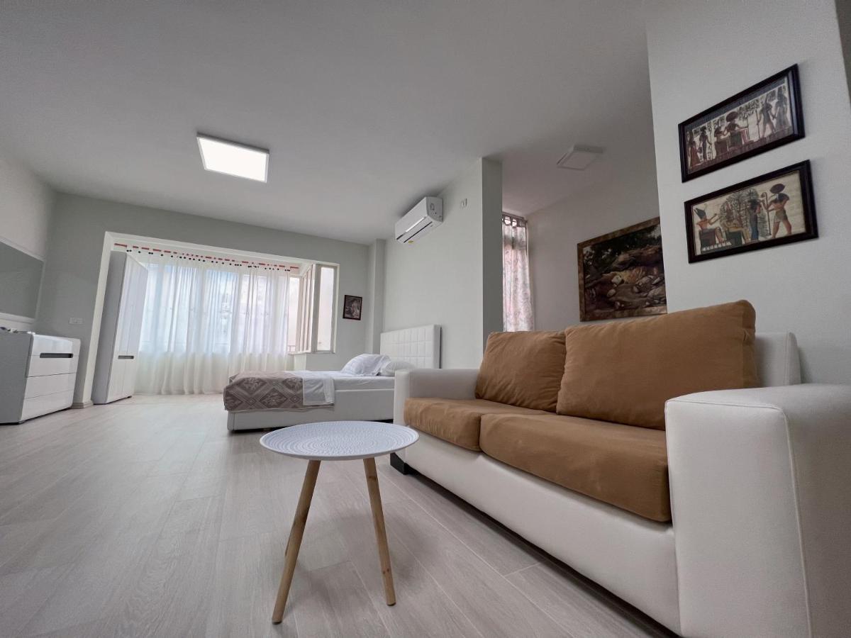 Home & Apartment In Tiranë Eksteriør bilde
