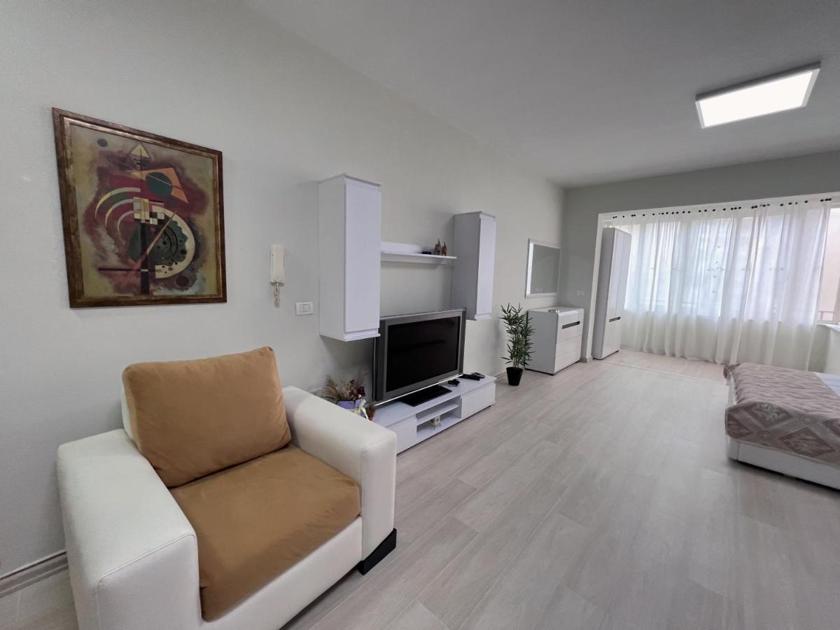 Home & Apartment In Tiranë Eksteriør bilde